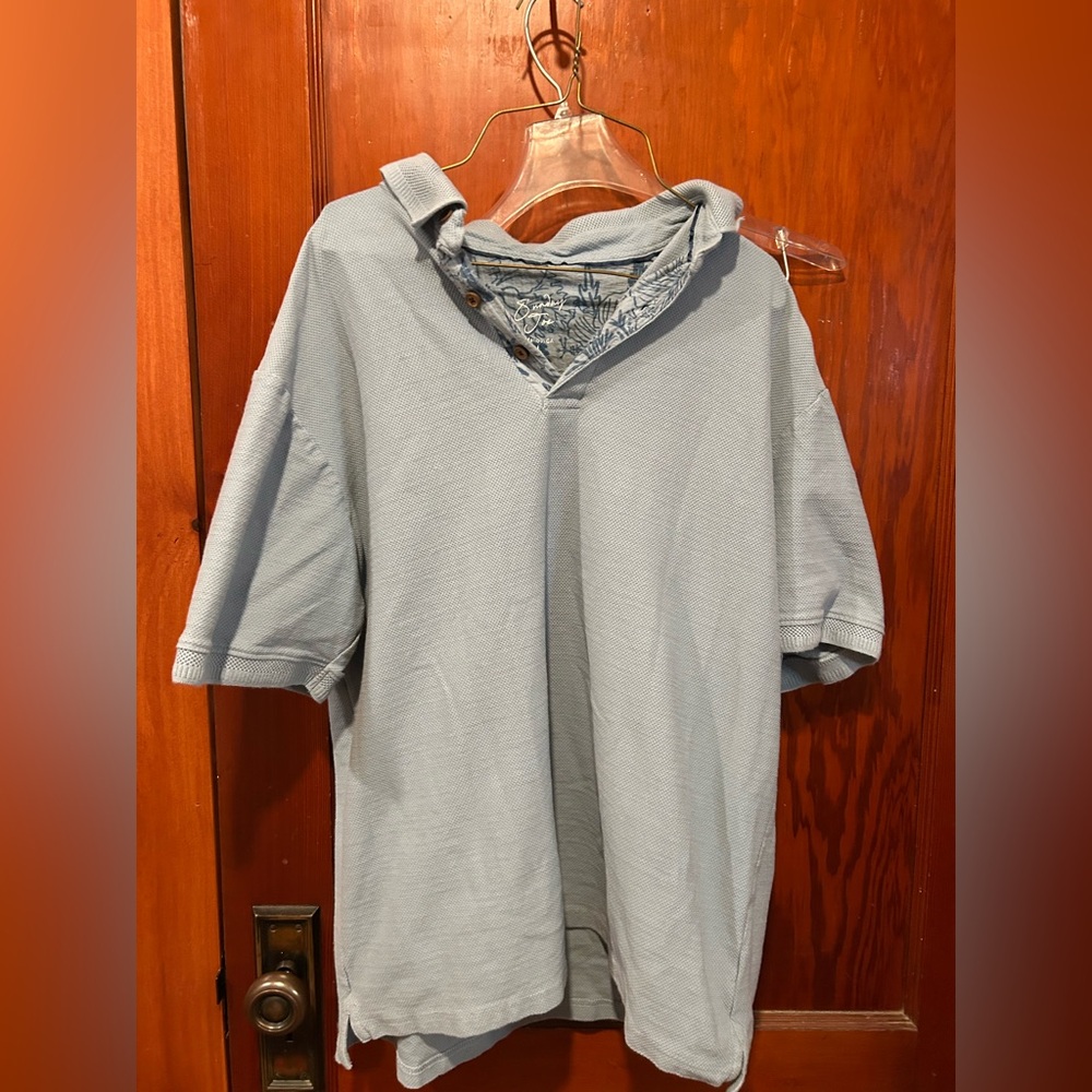 Men’s light blue collared shirt Sunday Joe